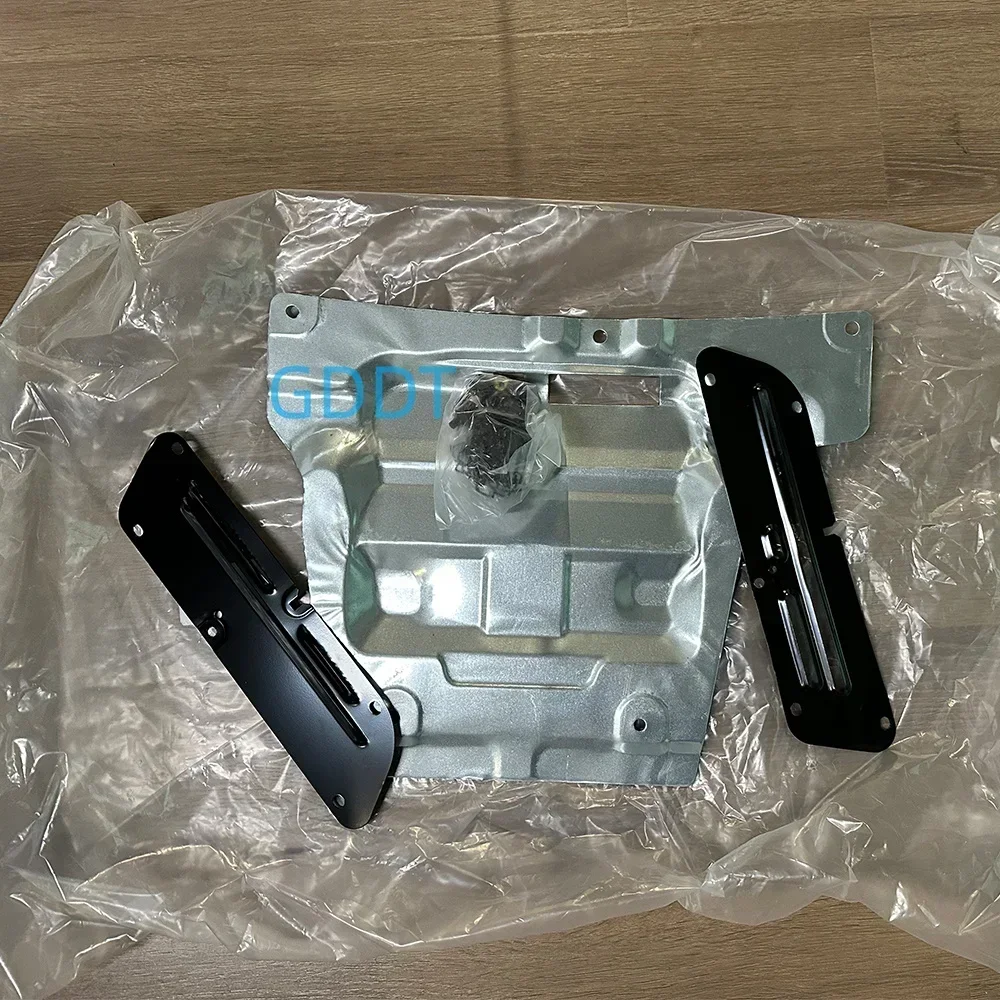 Фото Цельная направляющая пластина крышки двигателя с винтами Lancer CZ без покраски, накладка капота Rion для EVO 10 X 5915A077 №3