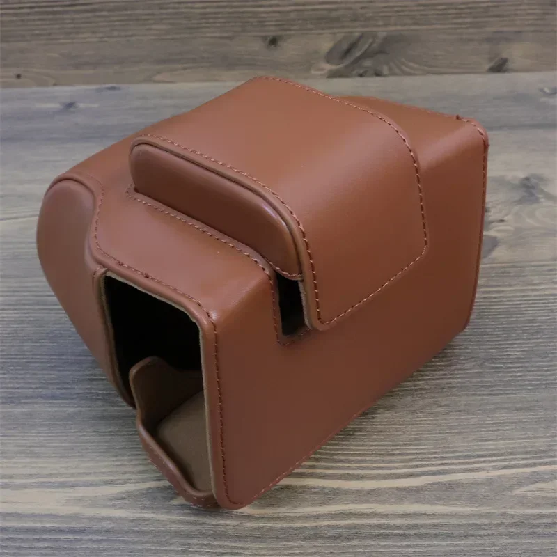 Для камеры Canon EOS R50 (объектив 18-45 мм) Защитный чехол из искусственной кожи с нижней