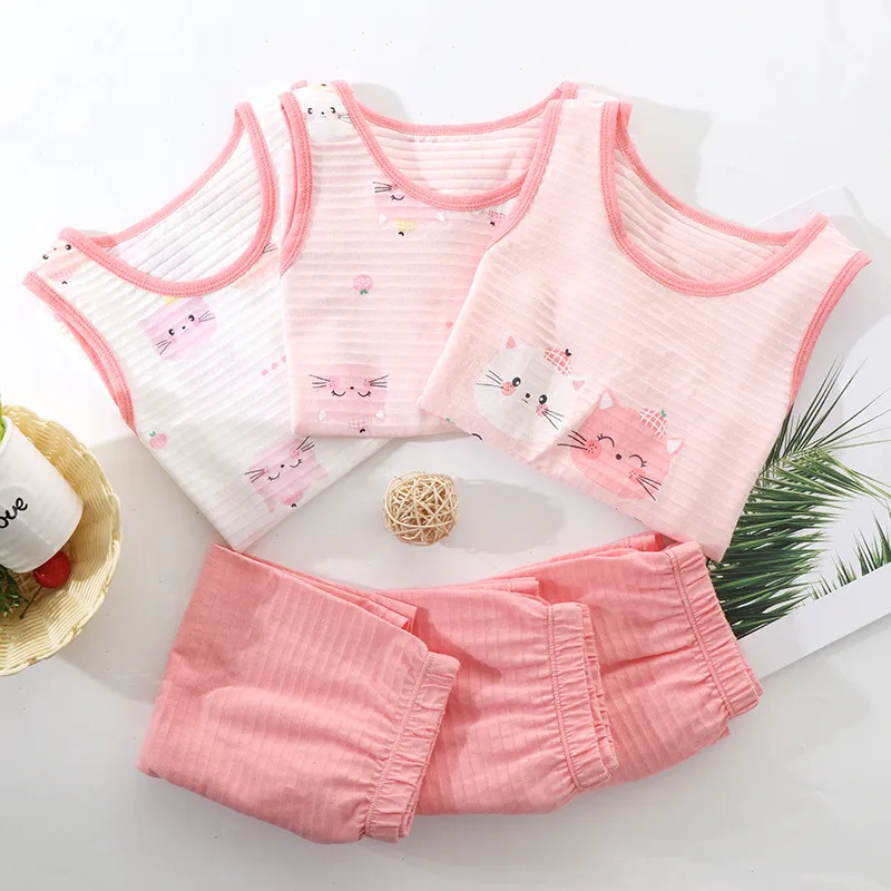 

Костюм детский летний из топа и шортов, без рукавов, 7010 07