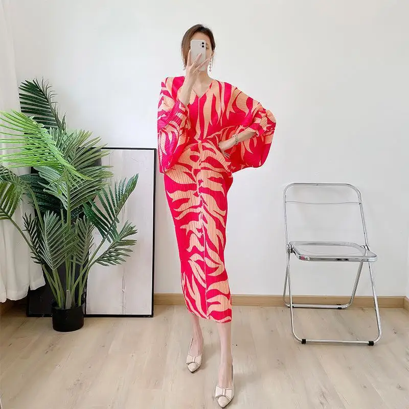 

Miyake Pleated Dress Women 2022 Autumn New Printed Batwing Sleeve Loose Slim Looking Large Size Women Wear Cheongsam Long Dress
