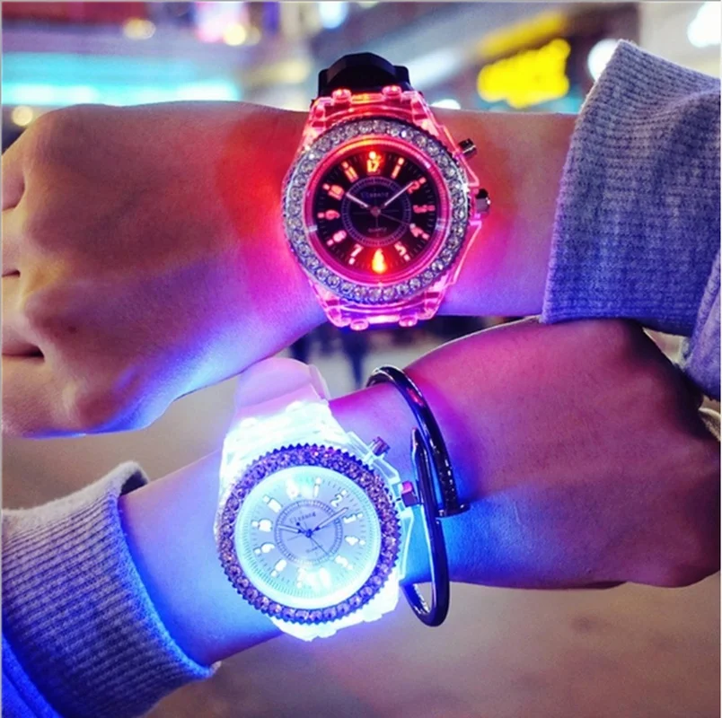 

Fashion LED Sport Watches Geneva Luminous Women Quartz Watch Ladies Women Silicone Wristwatches Glowing Relojes Mujer 8 Colors