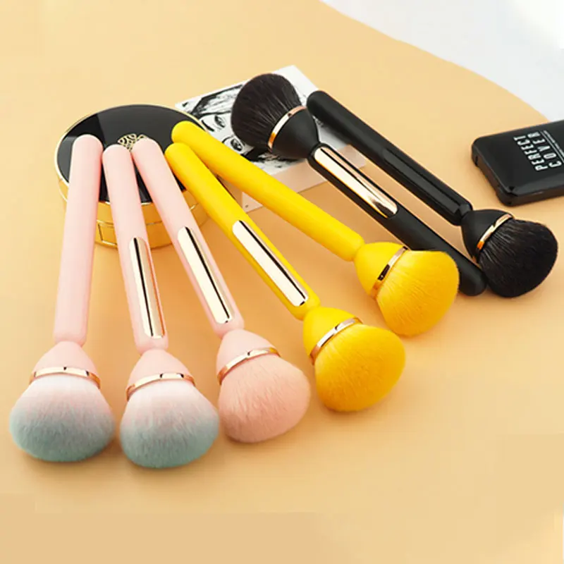 

Soft Fluffy Loose Powder Brush Wool Fiber Large Foundation Blush Brush Professional Makeup Brush