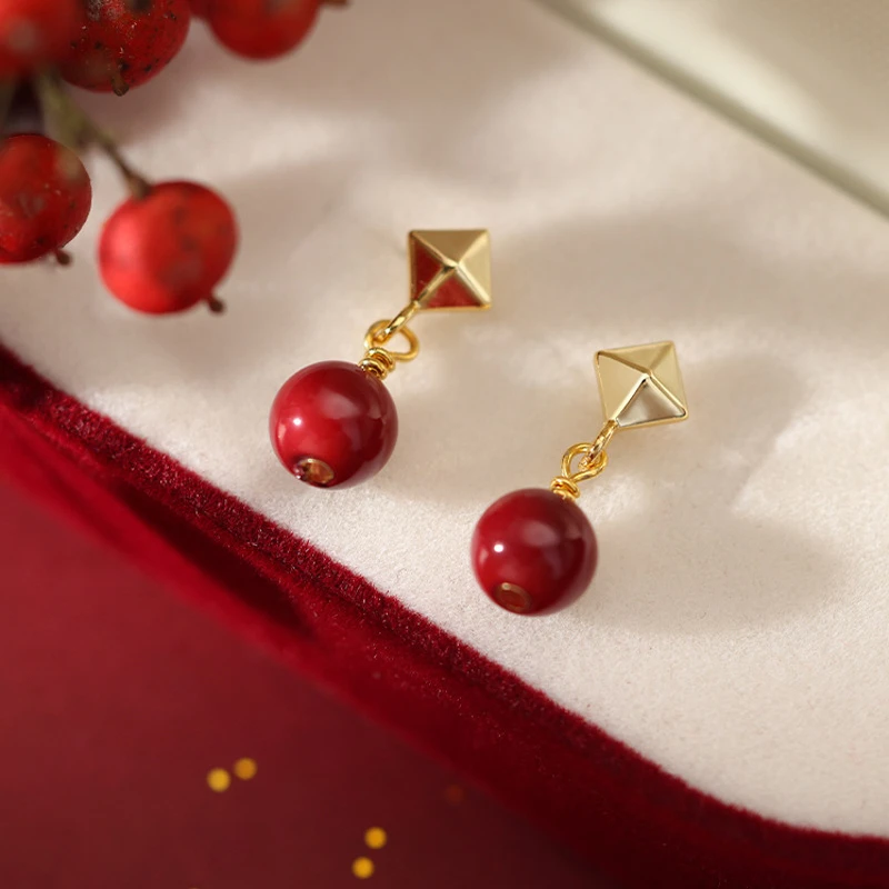 

Trendy Elegant Shiny Round Red Bead Earrings Circle Ball Bead Pendant Women's Gift Accessories Vintage Jewelry