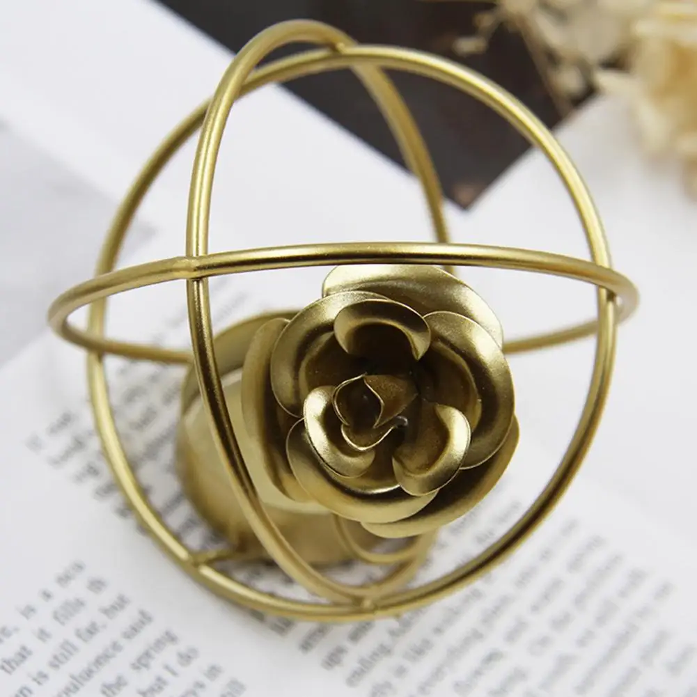 Decoration Elegant Iron Art Geometric Hollow Ball Candle Hol