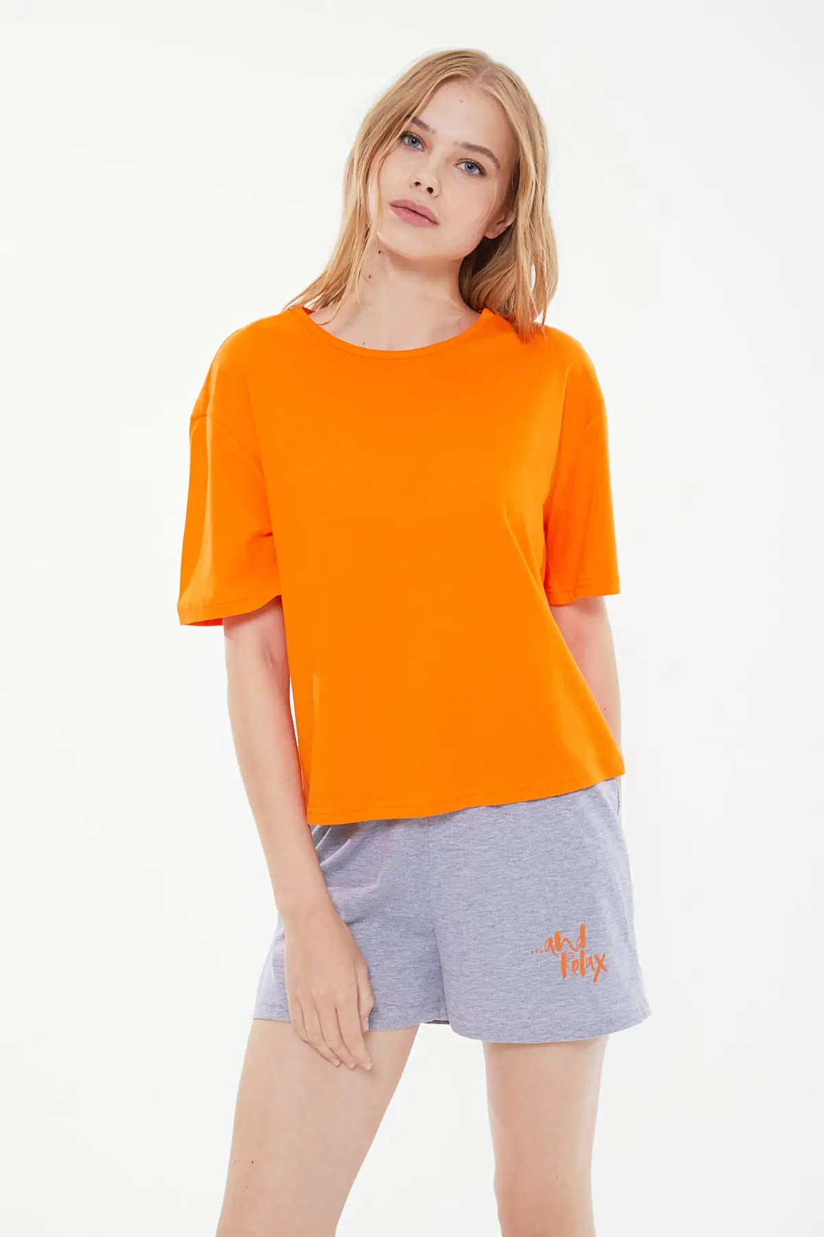 

Trendyol Printed Knitted Pajamas Set THMSS21PT1074