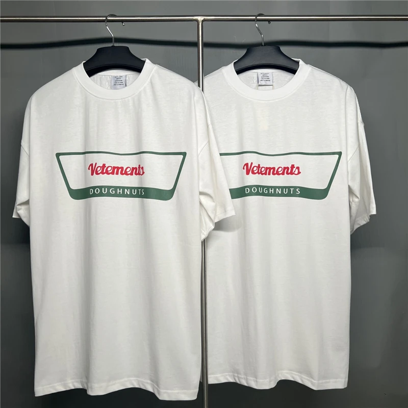 

Men Women Green Red Graphic T Shirt Outside Label Tops Short Sleeve 2022ss T-shirt