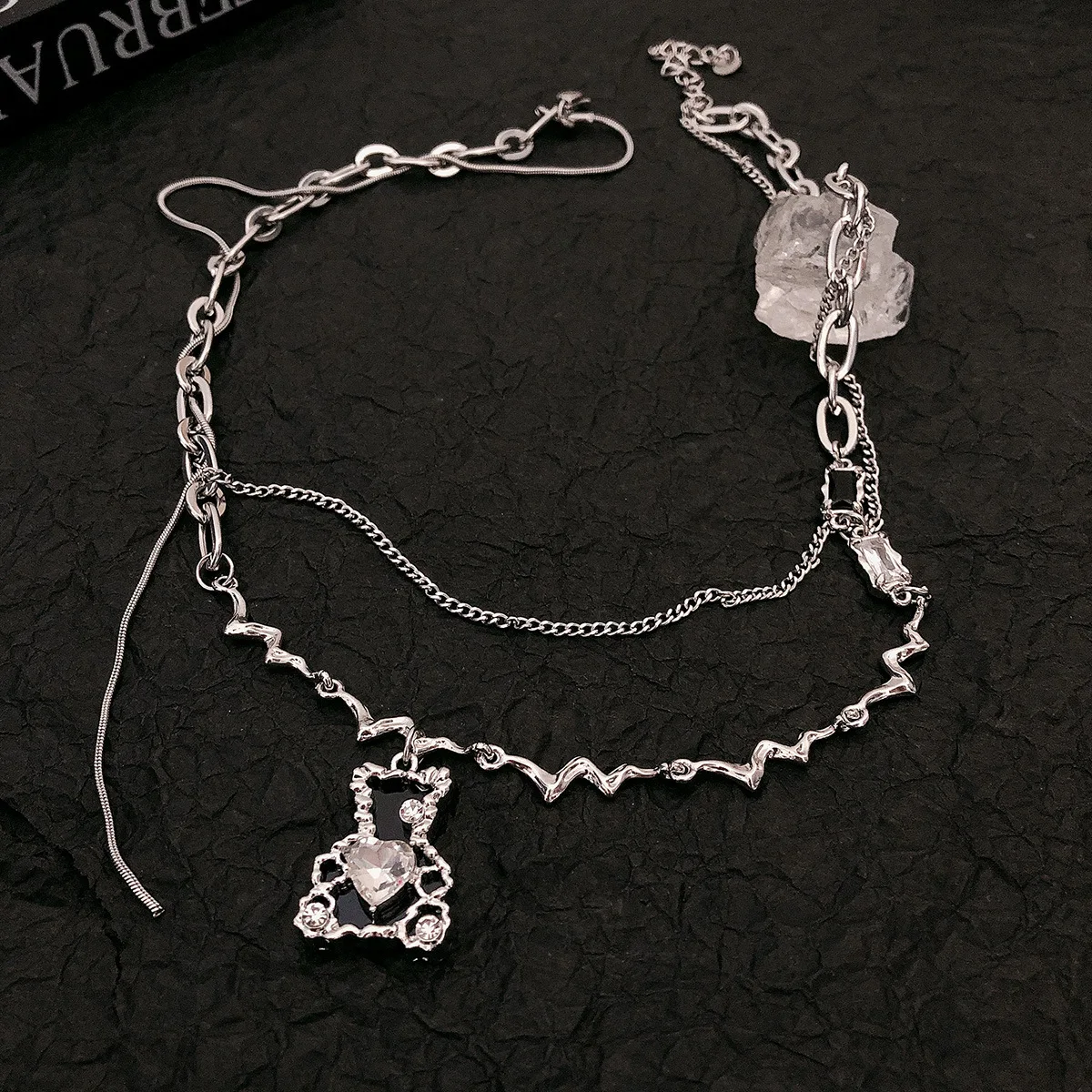 Новый кулон с подвесками из страз с медведями и кисточкой на шею для женщин, юных леди с изысканным вкусом и темпераментом, премиум украшение цепочка-одарок.