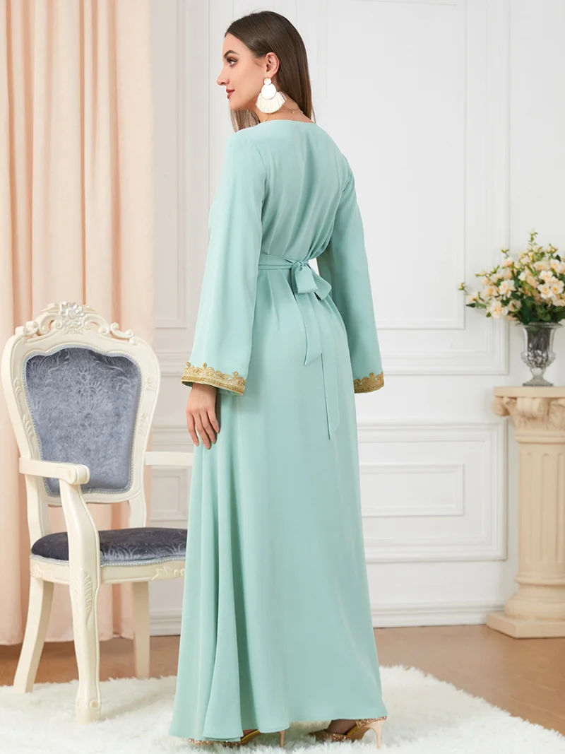 Muslim Woman Dress Dubai Abaya Elegant Lace Embroidery V-Neck Long Sleeve Party Maxi Dress Belted Kaftan Robe Turkey Wears