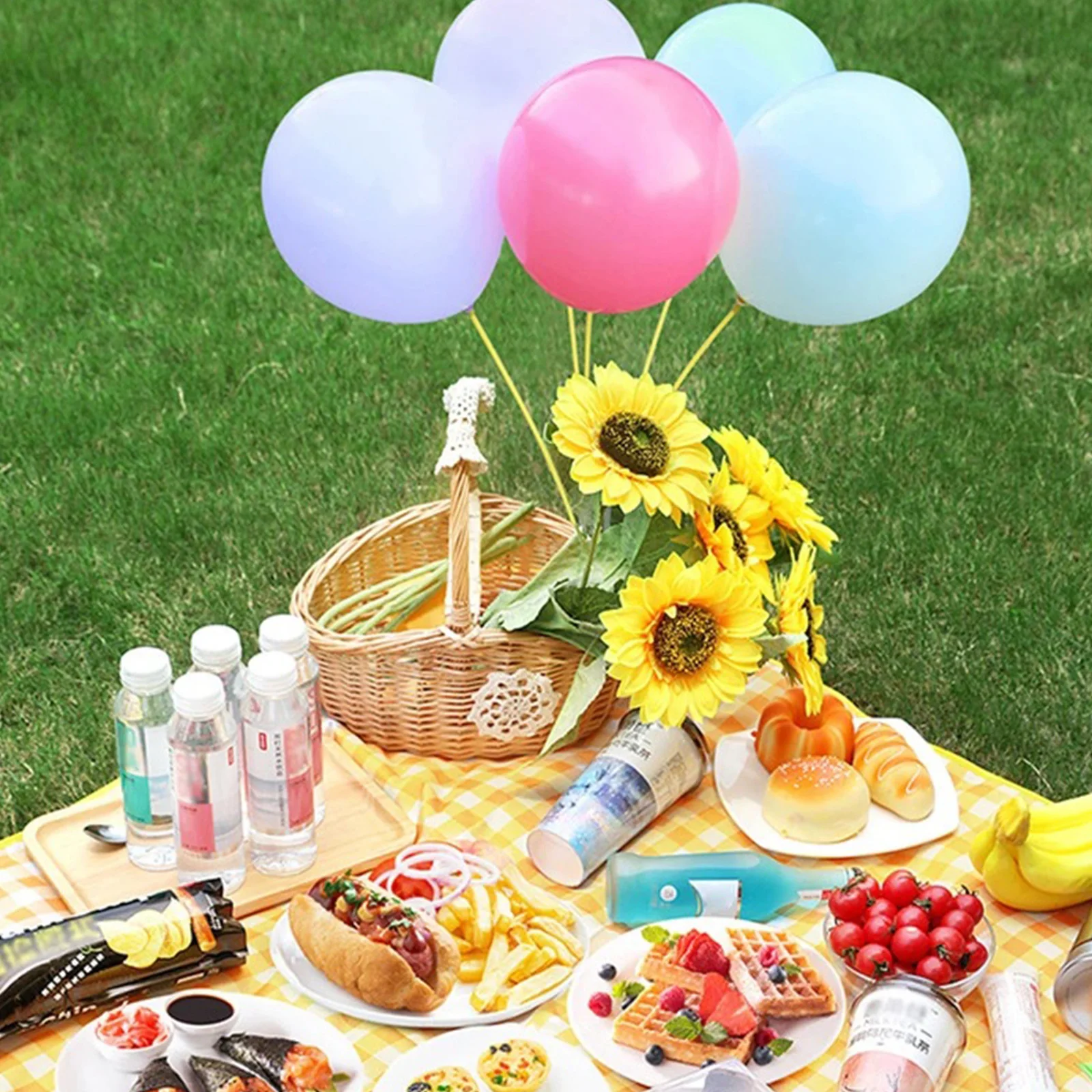 

Foldable Portable Picnic Mat Waterproof Oxford Cloth Sand Beach Mats Moisture-proof Thicken Lightweight for Camping Hiking