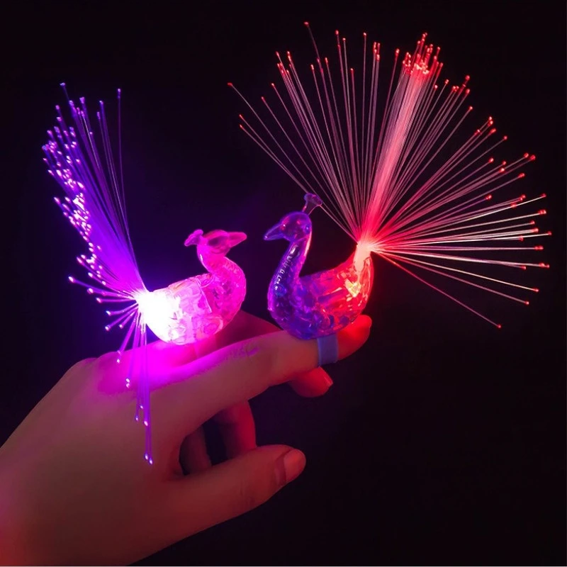 

Glow In The Dark Kids Toy 1PCS Luminous Peacock Decoration Open Light Toys Flash LED Lights Stars Shine In The Dark Kids Toys