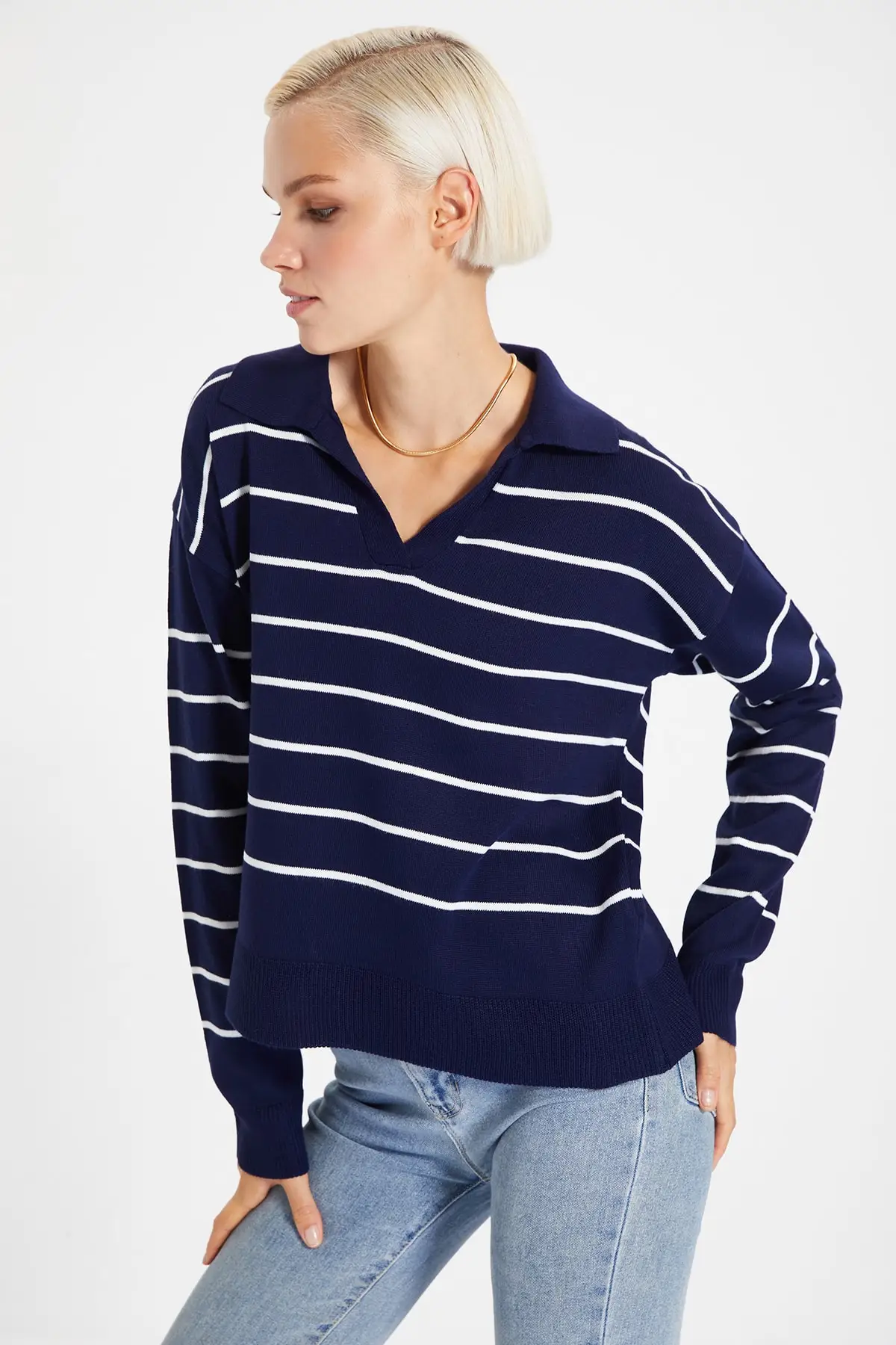 

Trendyol Polo Collar Knitwear Sweater TWOAW22KZ0735
