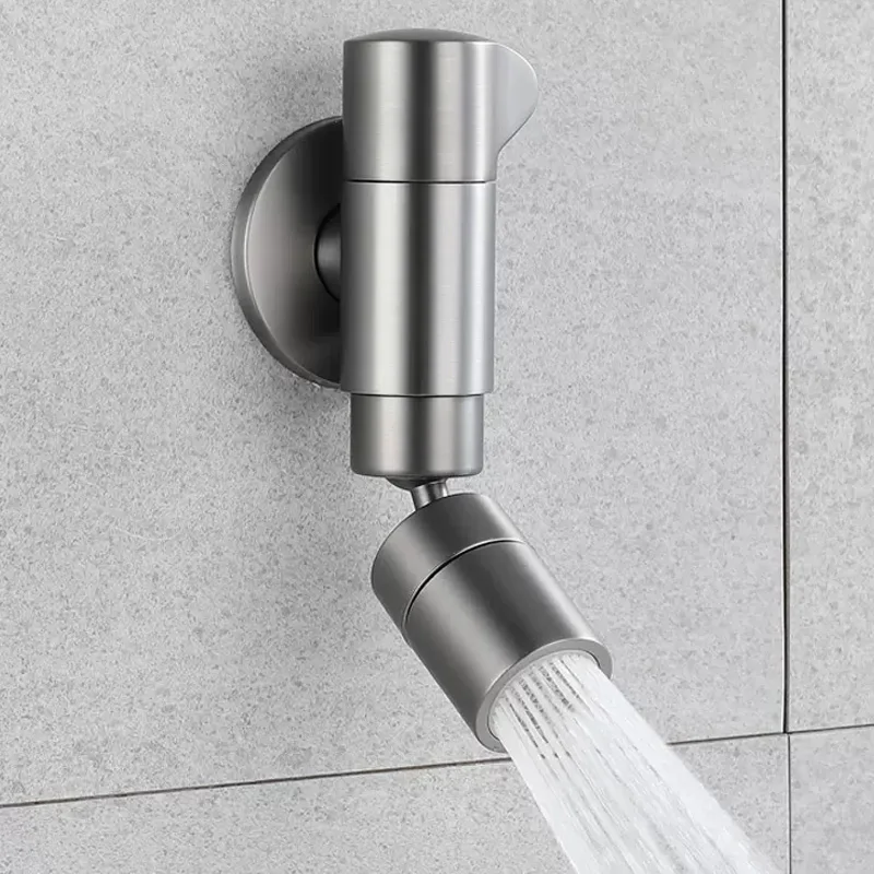 Уличный смеситель для ванной комнаты кран поворот на стену хромированный серый