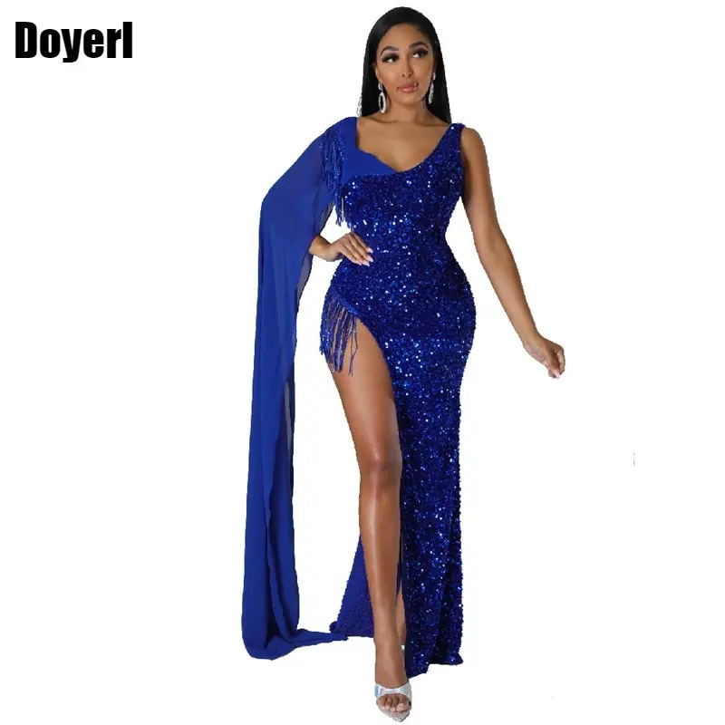 

Блестящее женское платье на одно плечо, с высоким разрезом