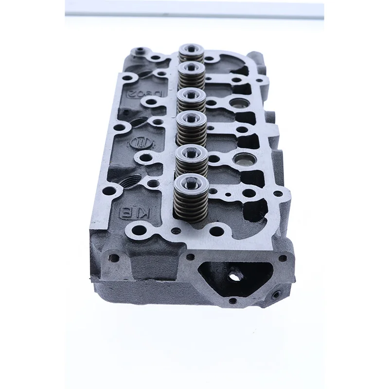 Головка цилиндра D902 1G962-03040 для трактора BX2230D BX2350D BX2360 BX24 BX25