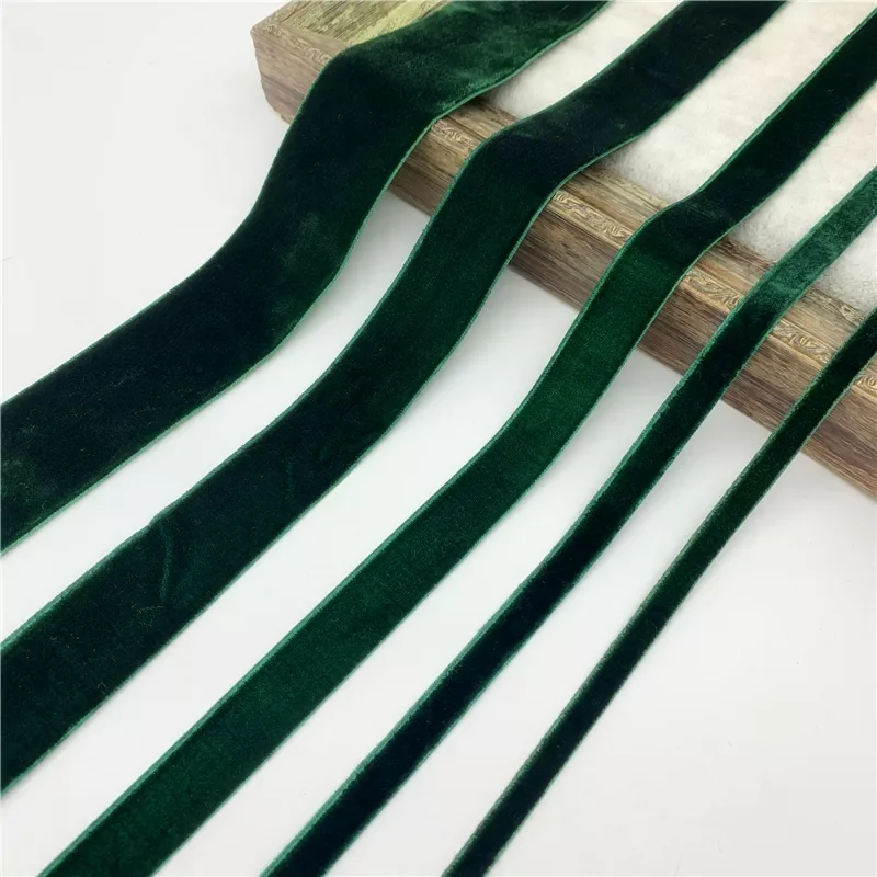 

New in Deep Green Velvet Ribbon For Handmade Gift Bouquet Wrapping Supplies Home Party Decorations Christmas Ribbons christmas d