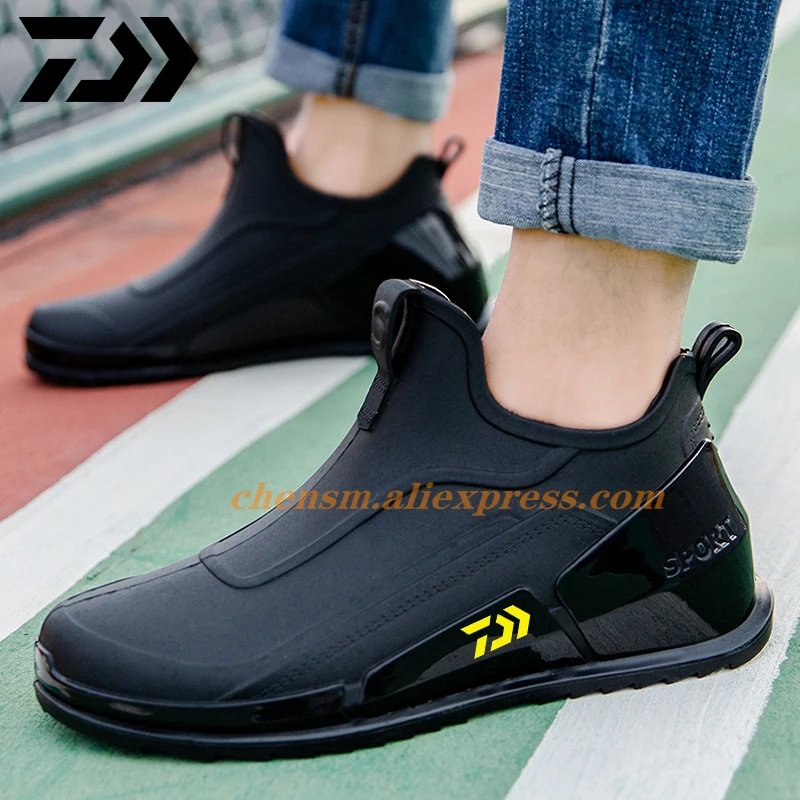 

Daiwa 2022 Fishing Men's Outdoor Non-slip Hiking Shoes Shaxi Rain Boots Work Shoes Durable Waterproof Rubber Fishing Shoes