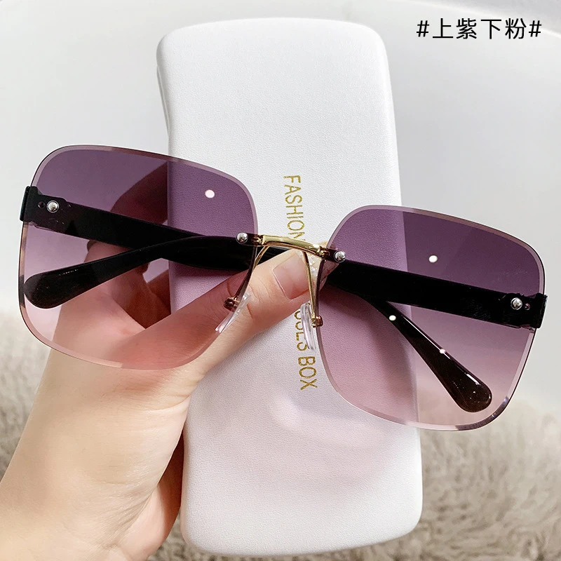 

Vinatge Rimless Square Frame Women Sunglasses Gradient Gray Lens Fashion UV400 Protection Female Ladies Eyewear Gafas De Sol