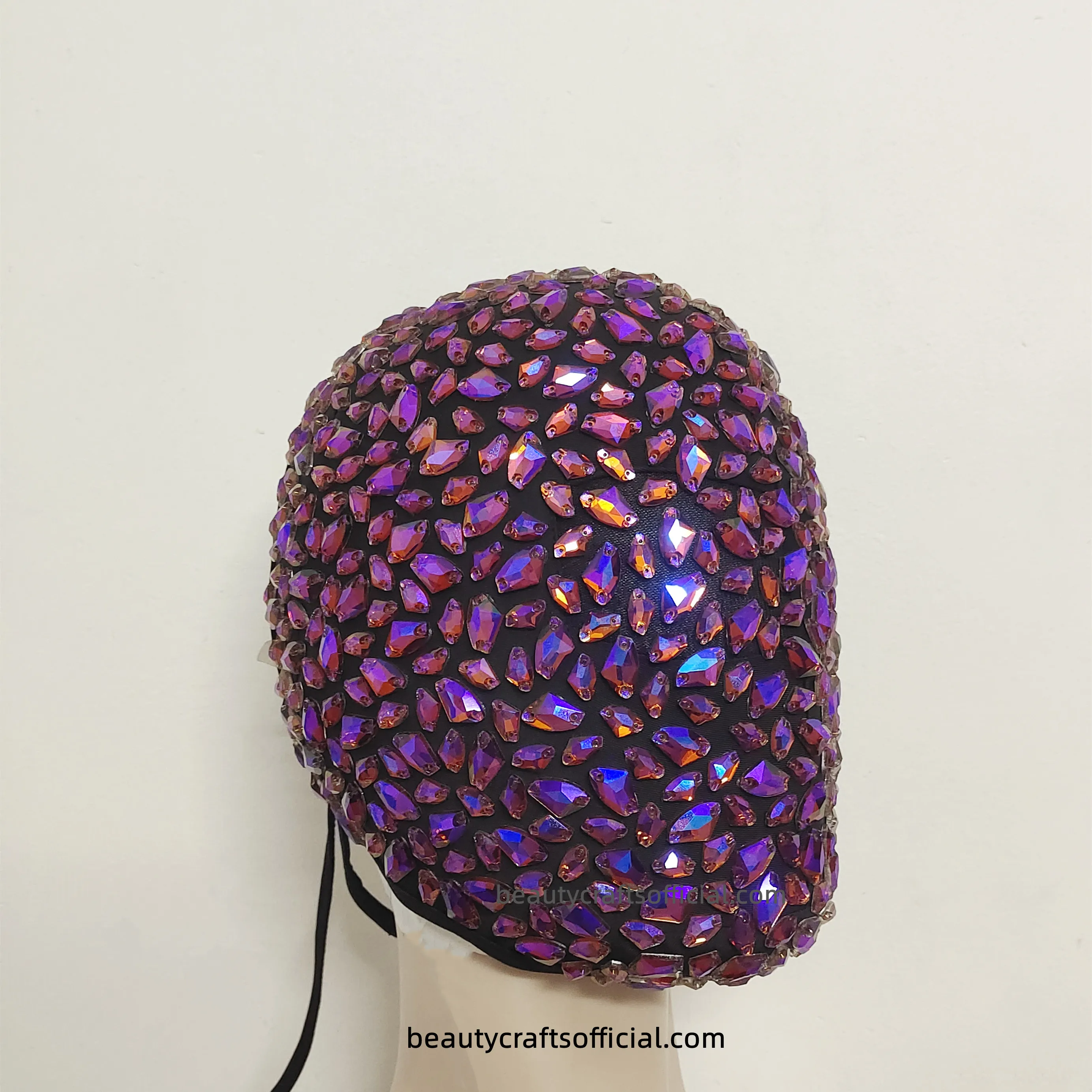 Блестящая Tawny — Ослепительная маска ручной работы с камнями Haute Couture для лица