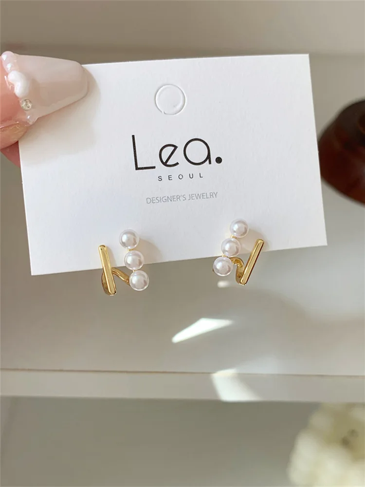 

New High Design Funny Earrings for Women Luxury Summer Pearls Korean Earrings