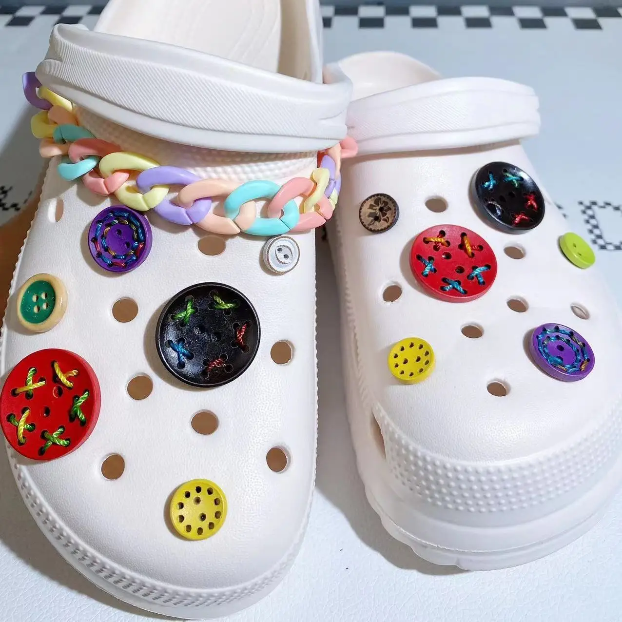 

Charms for Crocs DIY Colorful Button Series Croc Decoration Hot Sale Designer Charms 2022 Adornment for Clogs Sandals for Gift
