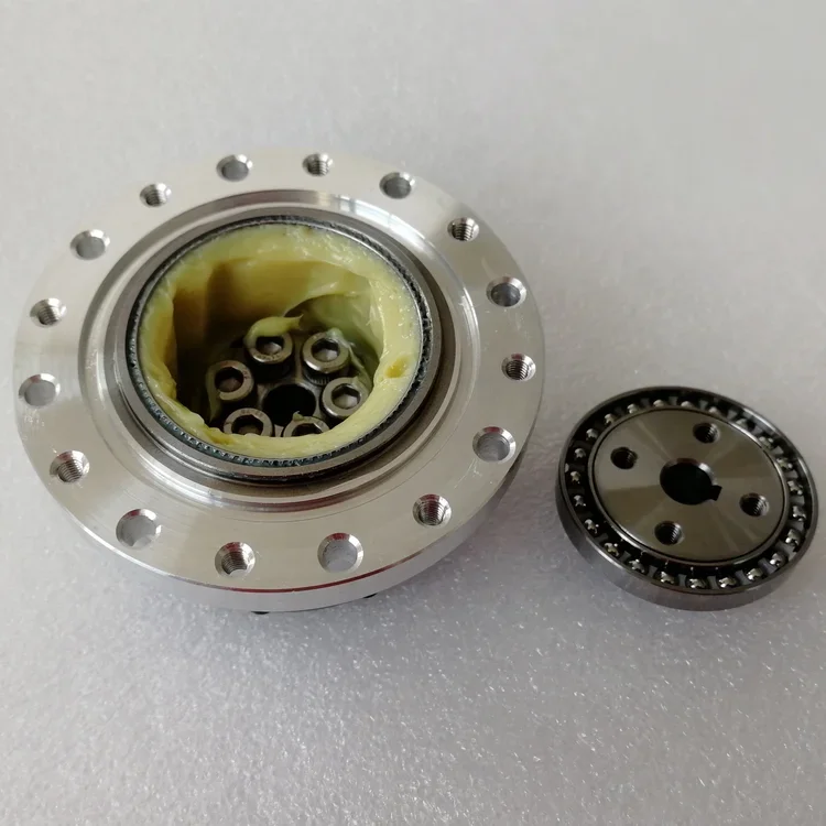 Коробка передач гармонического привода с нулевым люфшем и высоким крутящим