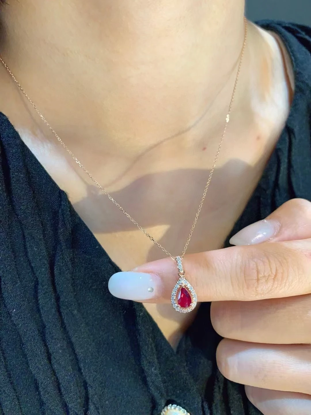 XCL WATER DROP РУБИЙ И НАТУРАЛЬНЫЙ КУЛОН ОЖЕРЕЛЬЕ ДИНЫЕ ЮВЕЛИРНЫЕ ИЗДЕЛИЯ ДЛЯ