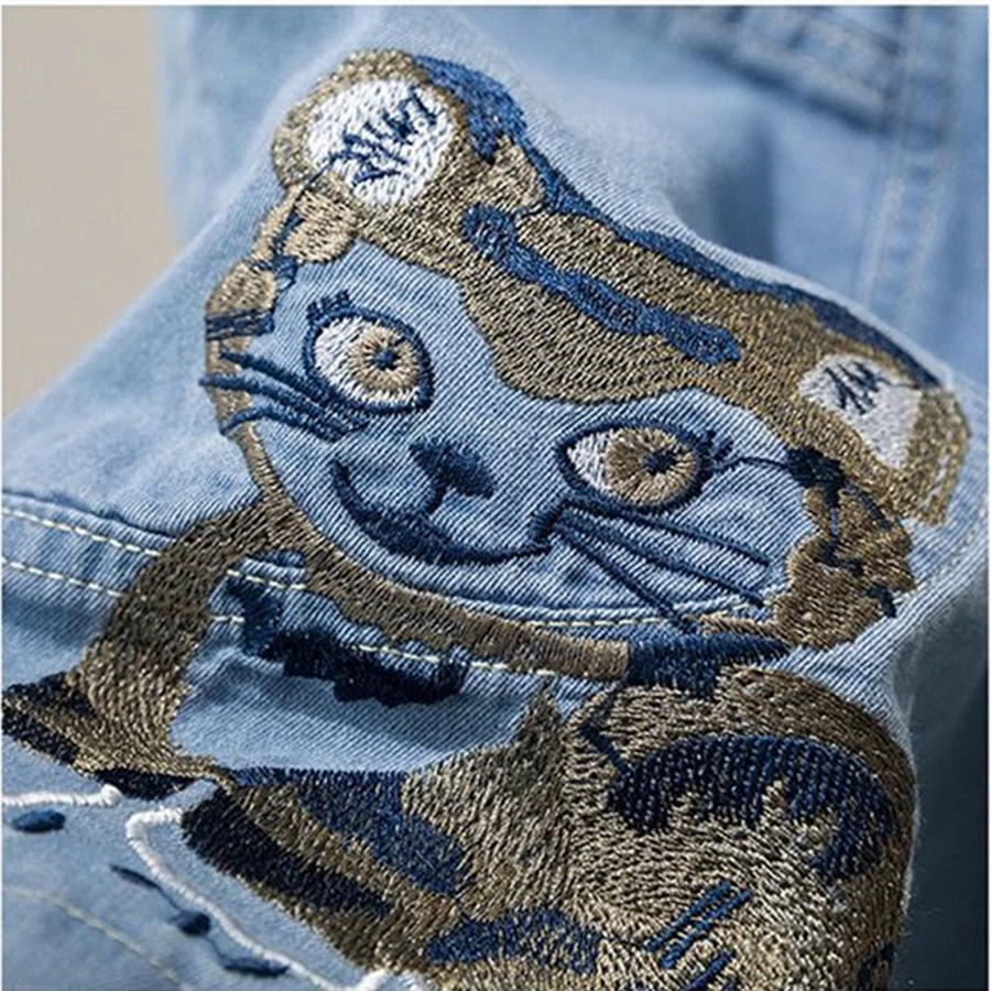 Рисунок 3 - Шорты женские с вышивкой