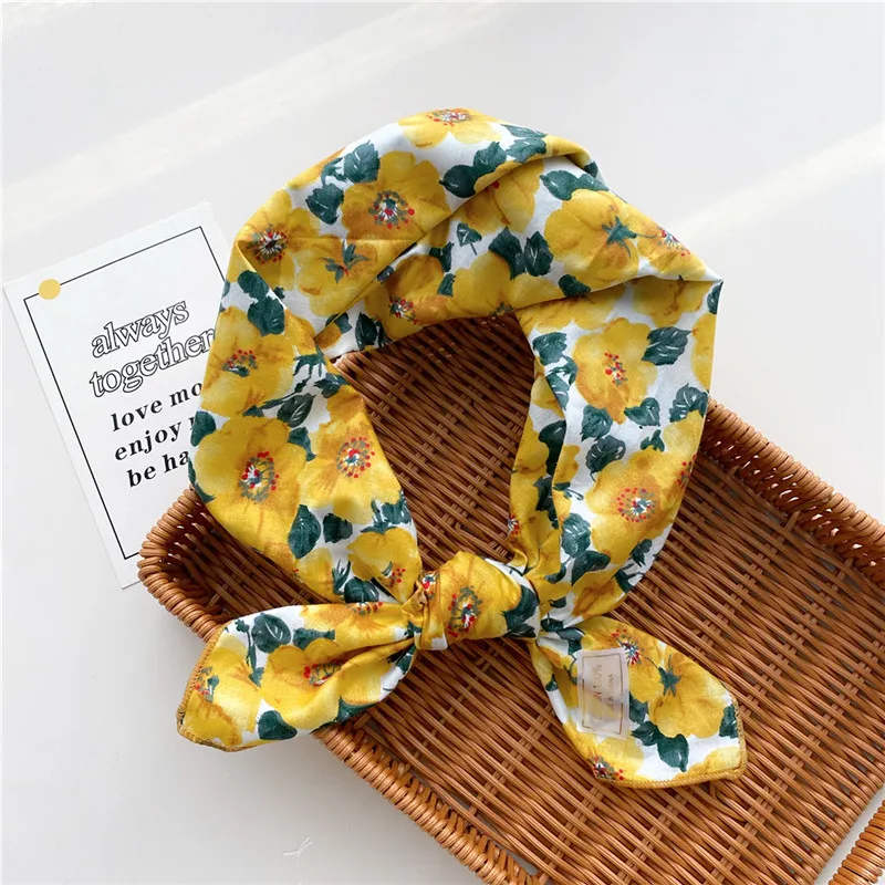 

Fashion Women Bright Color Floral Viscose Shawl Scarf Female Fashion Print Soft Square Scarves Lady Small Bandanas Shawl 63*63Cm