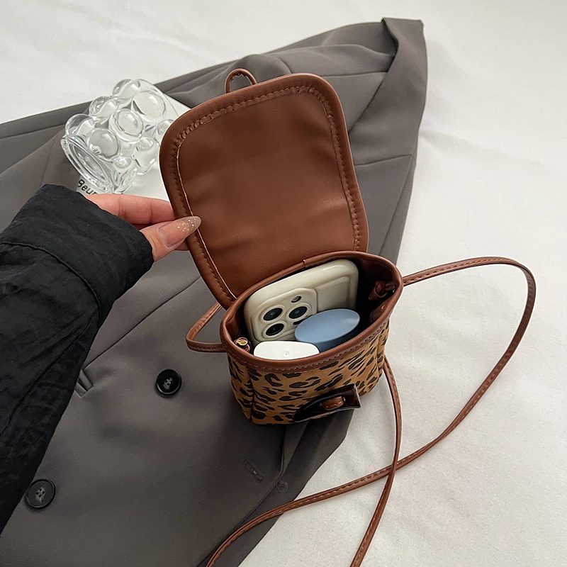 Новая мини-сумка-мессенджер 2024 модная высококачественная универсальная сумка