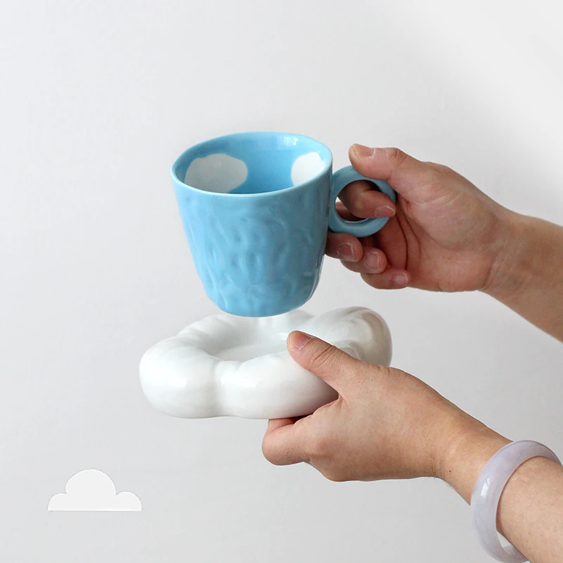 

Creative hand-painted cloud coffee cup and saucer underglaze ceramic milk tea cup with saucer meal cute cups походная кружка