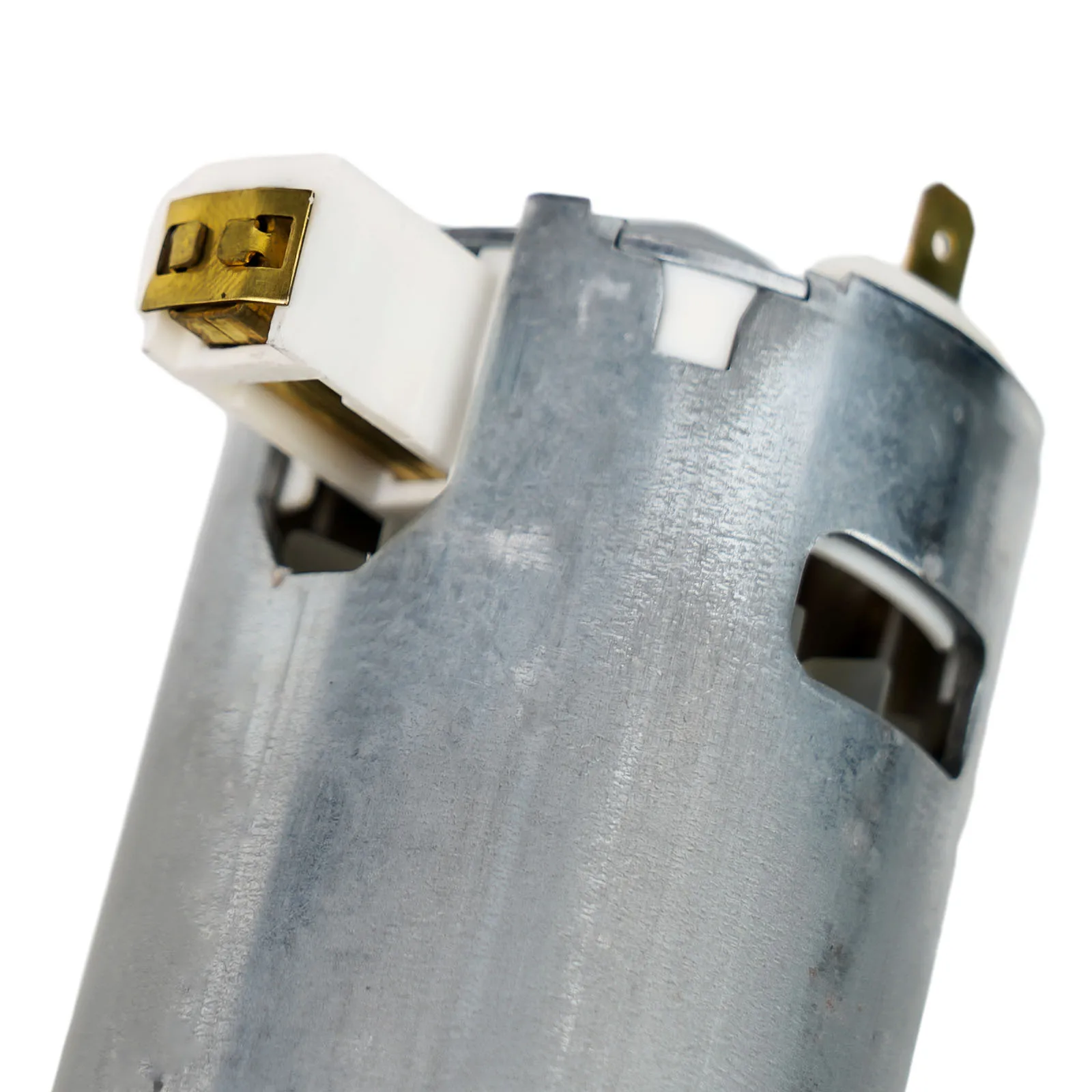 Максимальная производительность пылесоса за допомогою чистящей головки щетки