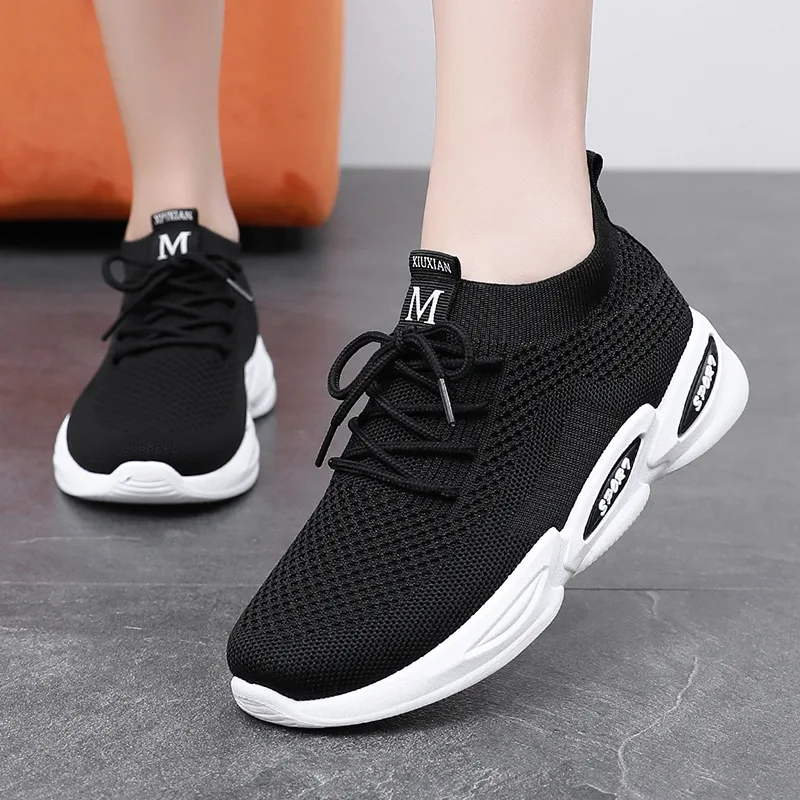 New Women Shoes Knitting Sock Sneakers Women Summer Slip On Flat Shoes Fashion Women Loafers Flats Walking Air Mesh Casual Shoes