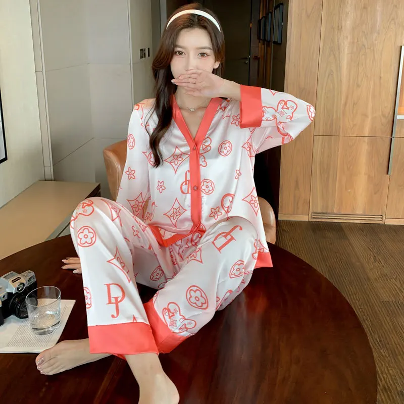 Spring and Summer New Ice Silk Pajamas Female Retro Sexy Fashion Ice and Snow Silk Home Service Cardigan Suit