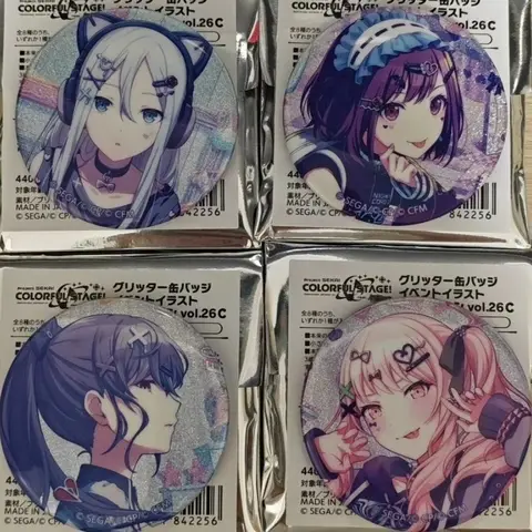 Пластиковая брошь Yoisaki Kanade SHINONOME ENA