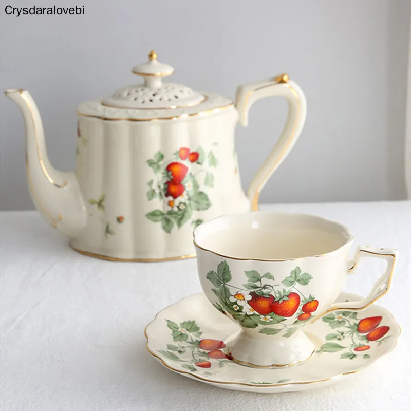 French retro teapot coffee cup set Phnom Penh cup saucer strawberry flower tea cup English afternoon tea