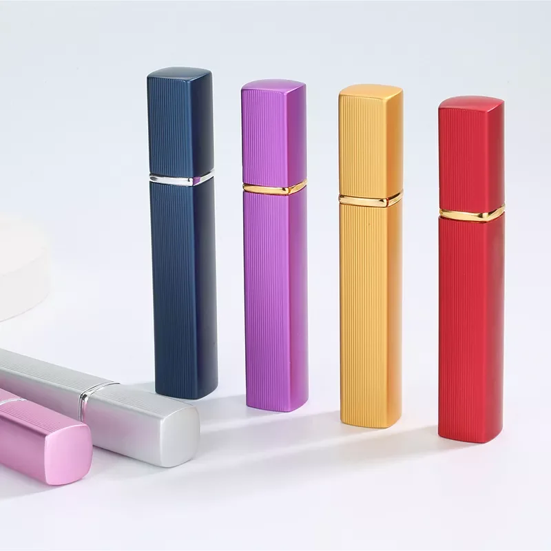 

12ml 6 color Metal Case Glass Tank Perfume Bottle Aluminum Nozzle Spray Refillable Bottle Parfum Cosmetic Glass Container Holder