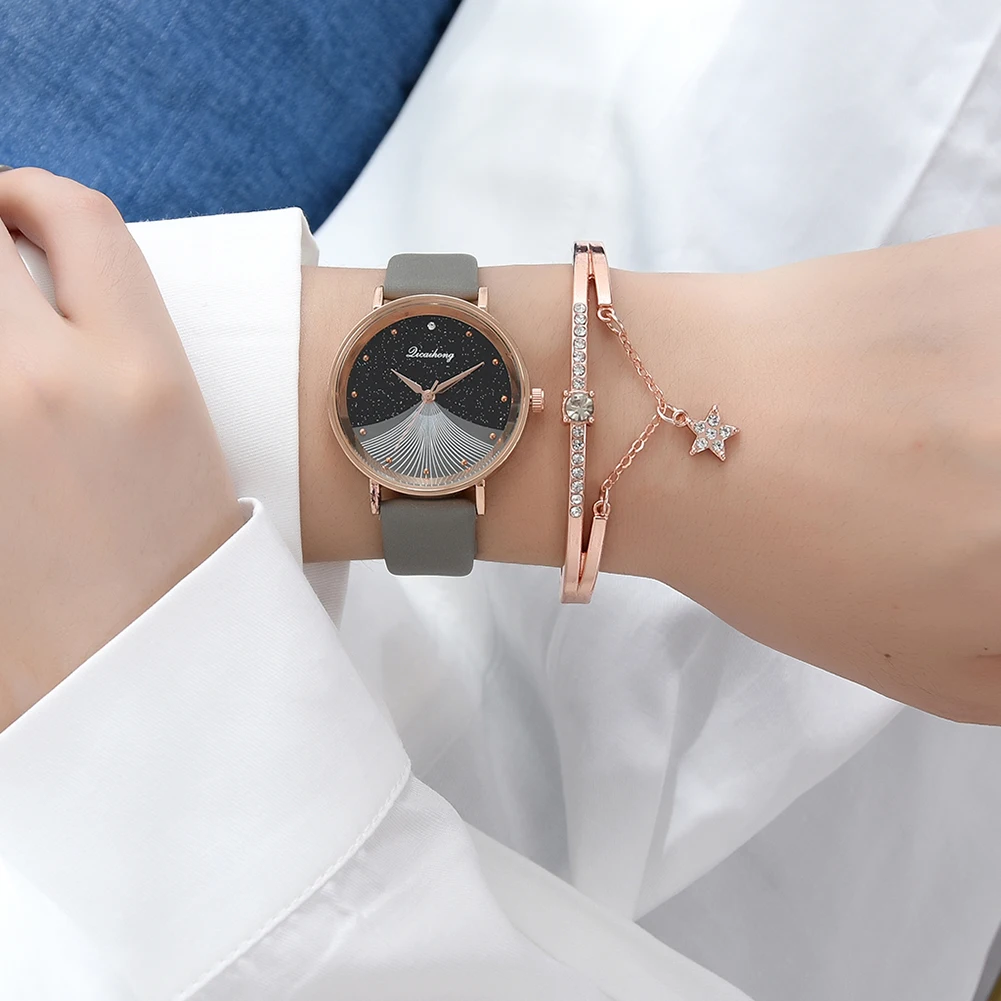 

Portable PU Band Quartz Wristwatches Women Starry Sky Printed Round Dial Pointer Watch Rhinestone Pendant Bracelet Gift