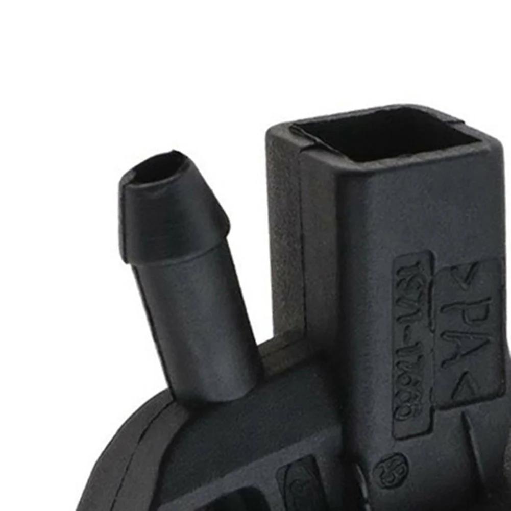 

2x Spray Nozzles Black Spray Nozzles Windscreen Washer Jet New Practical