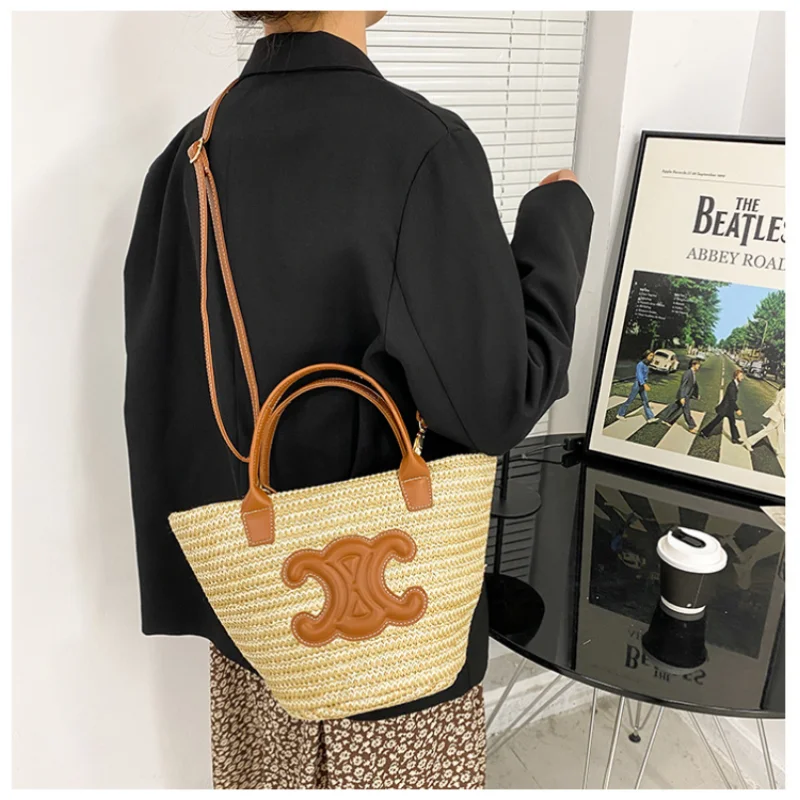 

Straw Women's Handbag Luxurious Bags for Ladies Cosmetic Organizer Bag Large Capacity Shopping Tote Bags Fashion Rattan Purses