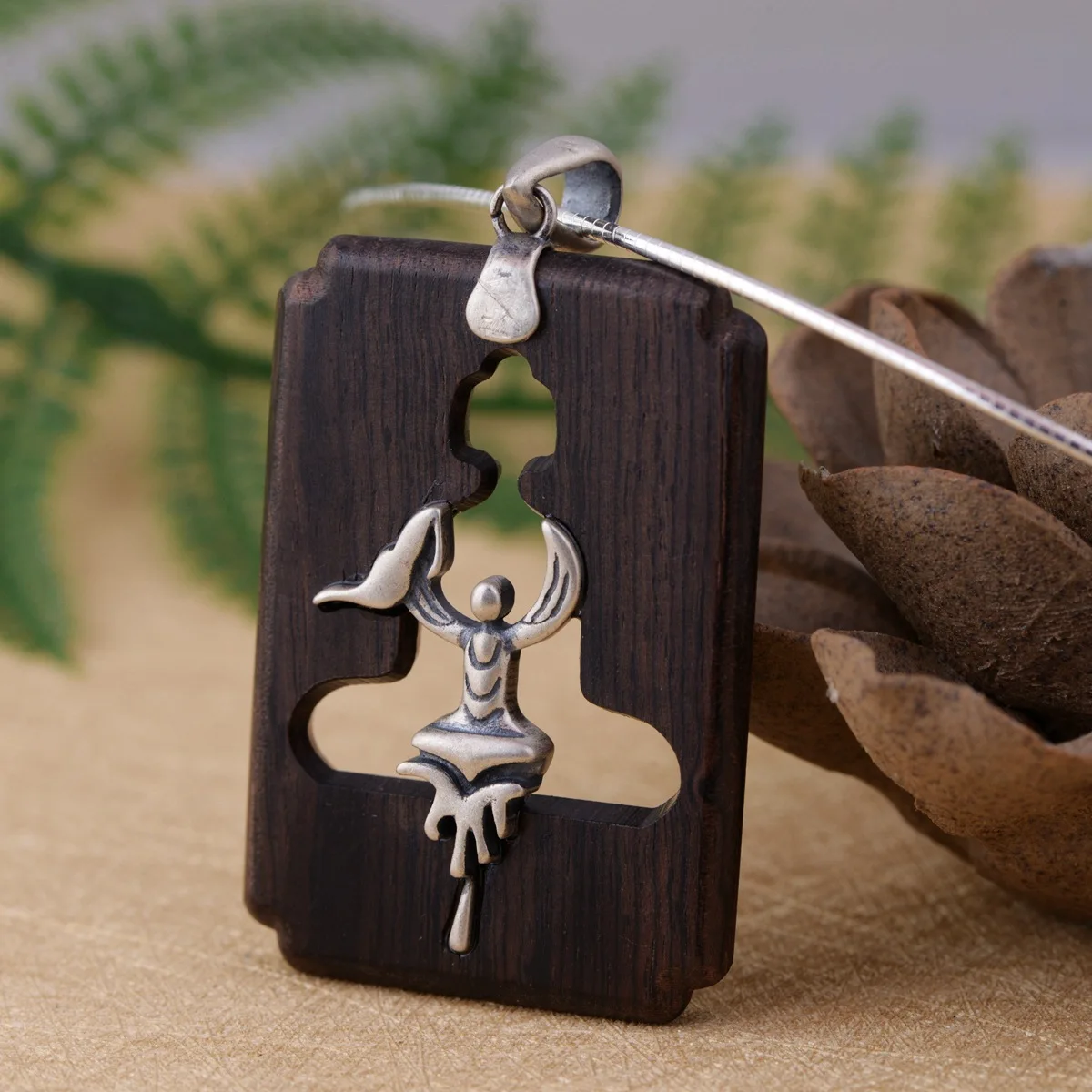 

Женский кулон из серебра 925 пробы, с подвеской