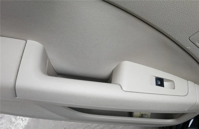 

Подлокотник для передней левой/правой двери Skoda Superb 2007-2014