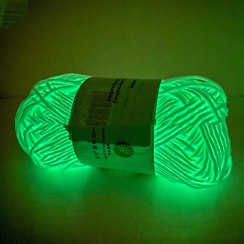 Novel Functional Yarn Glow in the Dark Polyester Luminous Chunky Yarn 2mm for Hand Knitting Carpet Sweater Hat