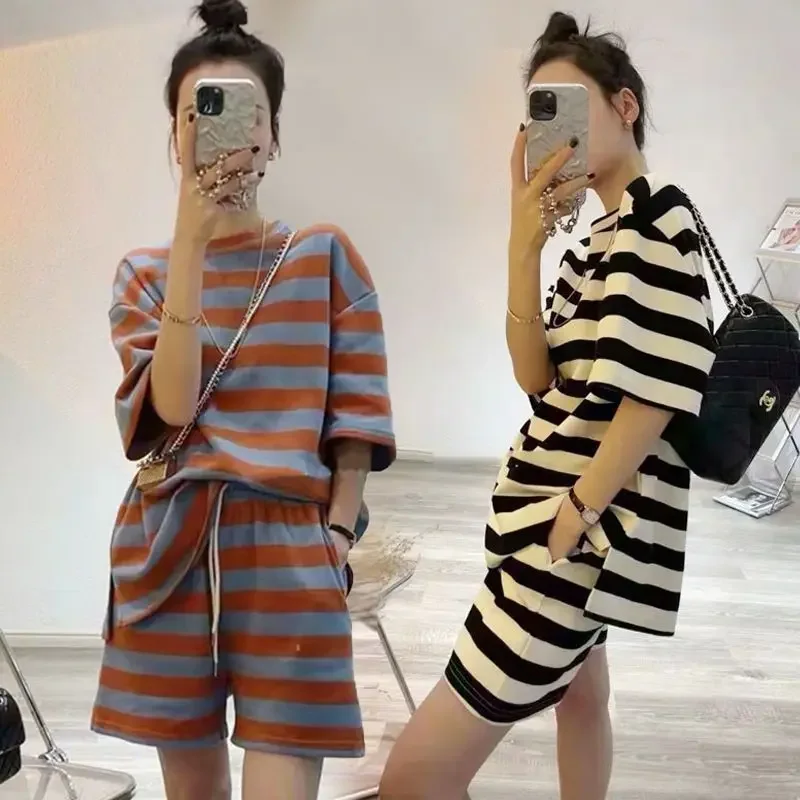 Повседневный Спортивный костюм женский летний в Корейском стиле новая футболка