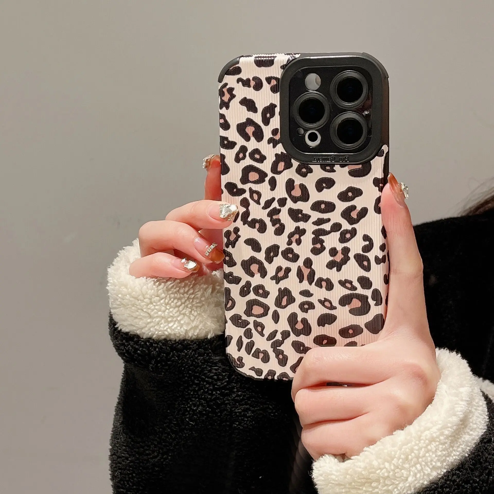 

leopard print case for iphone 11 14 pro max 13 mini 12 camera protect shockproof bumper cover for iphone xr x xs 7 8 plus Shell