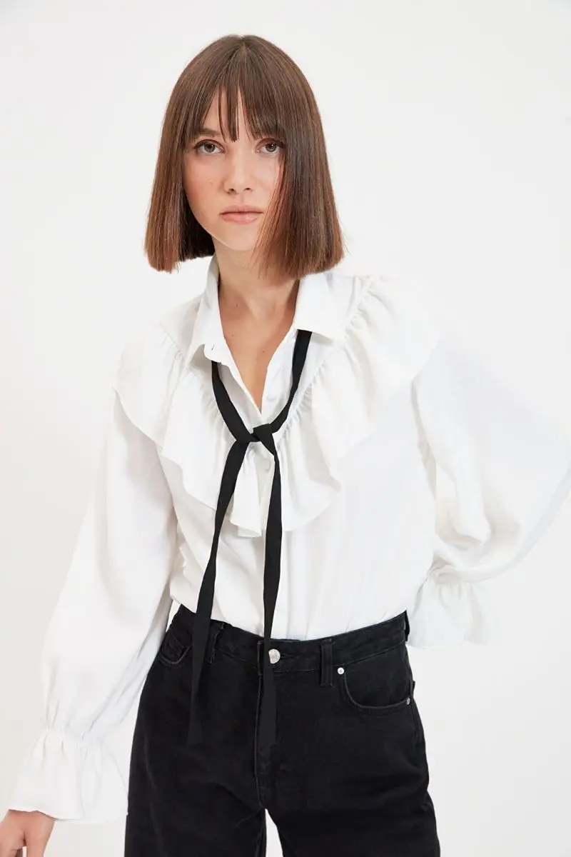 

White Lacing Detailed Colar Flounces Long Sleeve Blouse TWOAW21BZ0653
