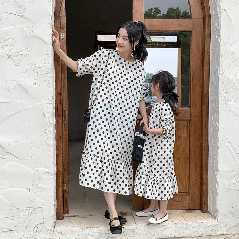 

Mommy and Me Polka Dot Short Sleeve Loose Dress Like Mother Like Daughter Summer Same Dresses 2023 Mom and Girls Clothes Equal