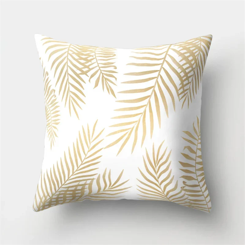

Декоративная наволочка Золотые тропические листья