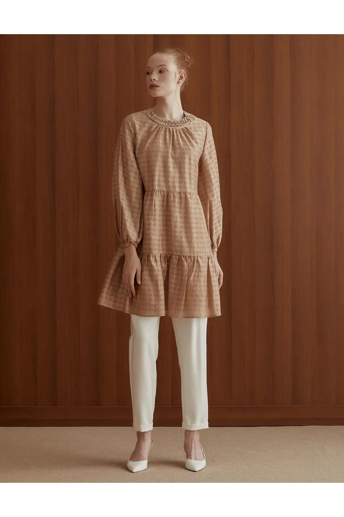 Рисунок 3 - Женское стильное бежевое повседневное