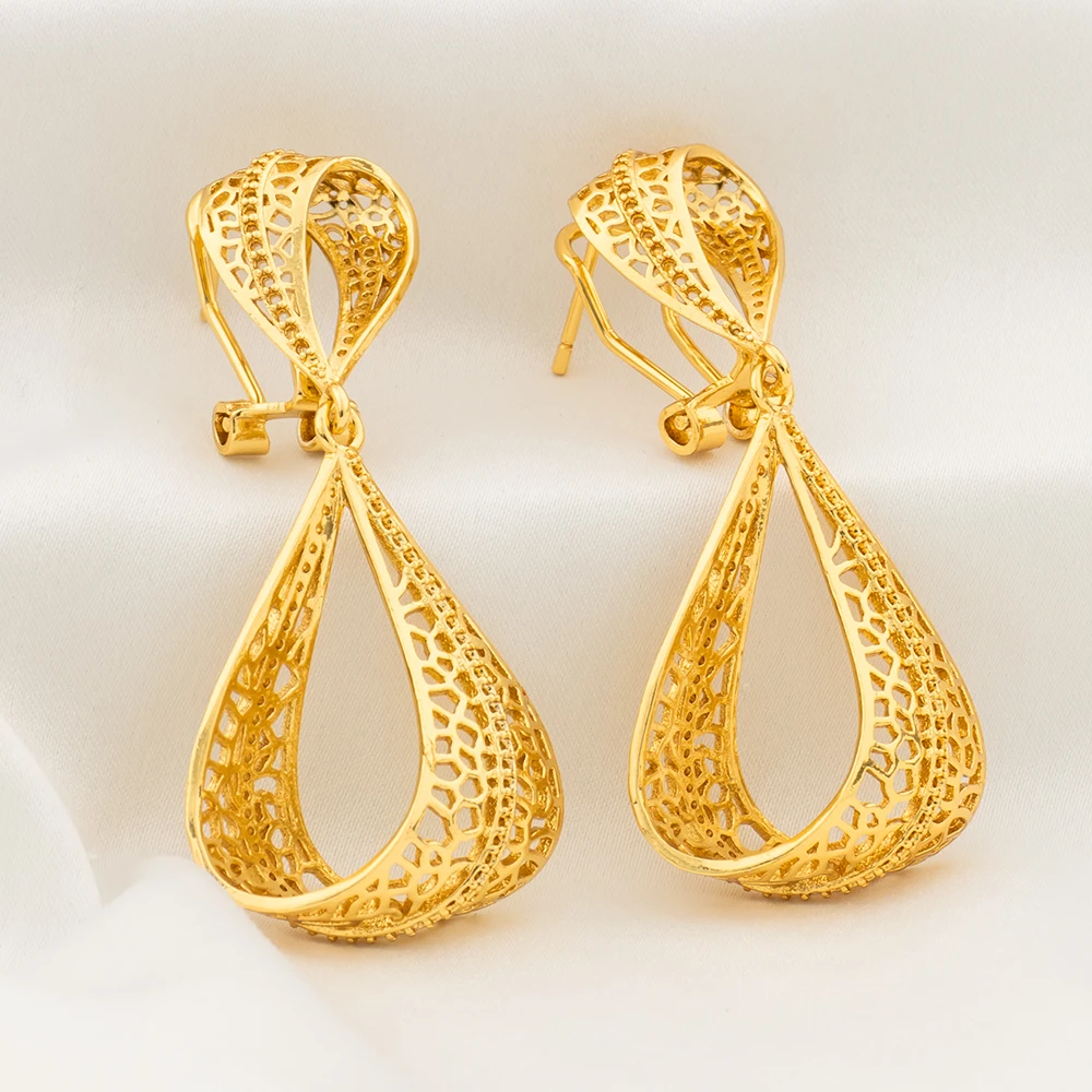 

Fashion Drop Earrings for Women Geometric Number 8 Click Ear 18K Gold Color Woman's Earrings Party Gift Statement Daily Wear