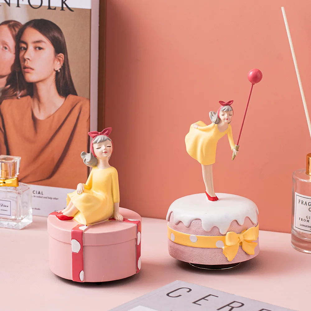 

Balloon Girl Music Boxes Figurines for Interior Home Decoration Bedroom Decor Accessories Wedding Cute Girl Valentines Day Gift